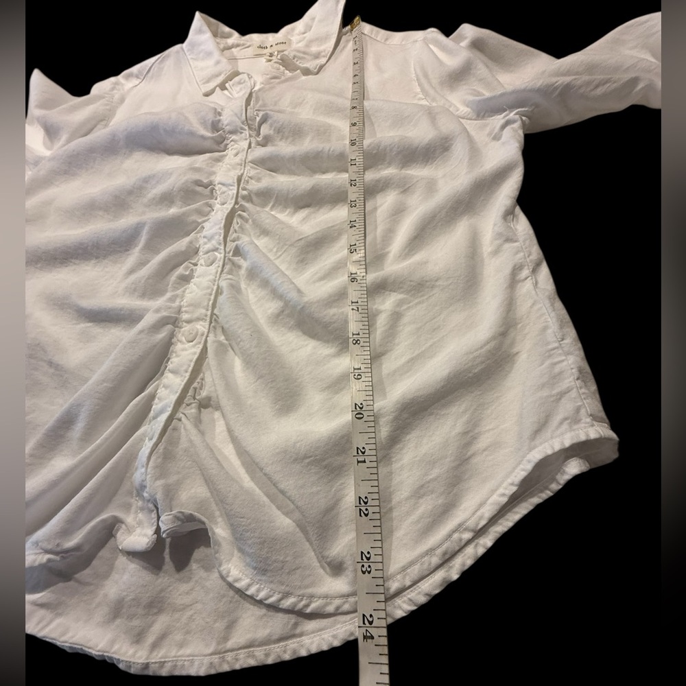 Anthropologie Cloth & Stone Classic White Button-Up Top with a Sheered front - Picture 9 of 12
